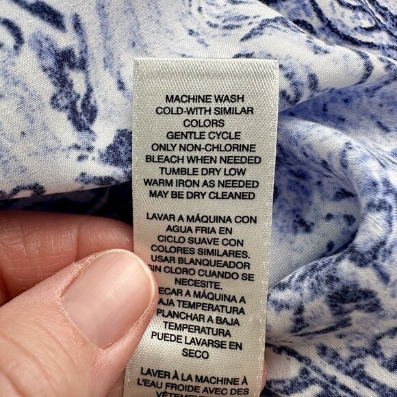 Chico's Fleur-de-lis Blouse Women’s Size 3 Blue XL/16 Easy Care Button Down - Picture 10 of 15